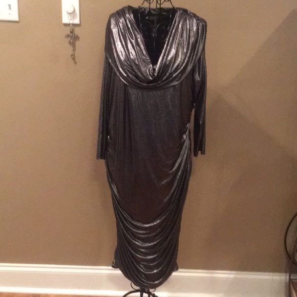 Ashro Dresses & Skirts - 🛍👗Ashro Silver Evening Dress